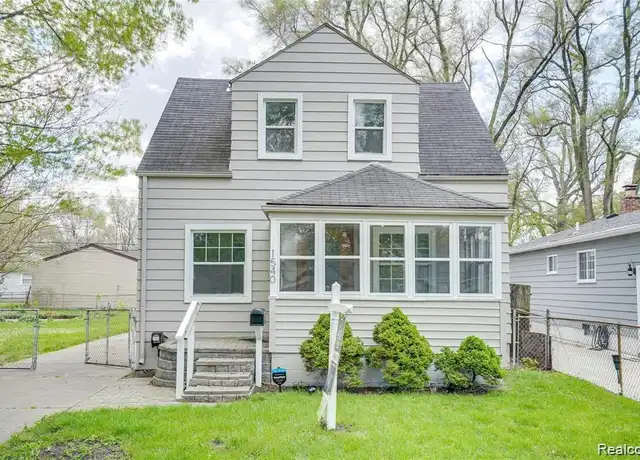 Property at 1540 E Madge Ave, Hazel Park, MI, 48030, 3 beds, 1 bath, [object Object]