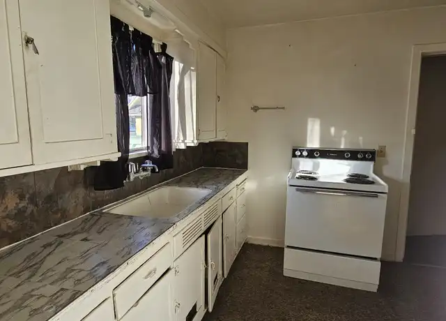 Property at 110 7th St Unit 5, Idaho Falls, ID, 83401, 1 bed, 1 bath, [object Object]