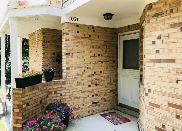 Property at 1031 Courtland Dr, Buffalo Grove, IL, 60089, 2 beds, 2 baths, [object Object]