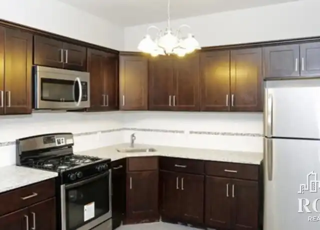 Property at 114 N Arlington Ave Unit 404, East Orange, NJ, 07017, 2 beds, 1 bath, [object Object]