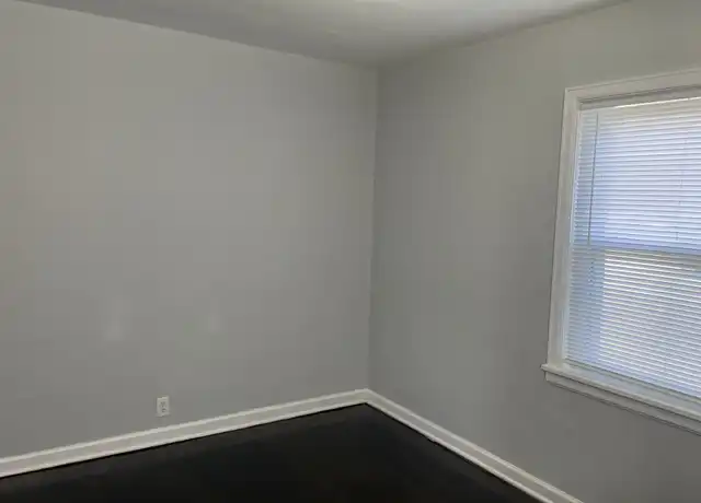 Property at 733 S Gladstone Ave, South Bend, IN, 46619, 2 beds, 1 bath, [object Object]