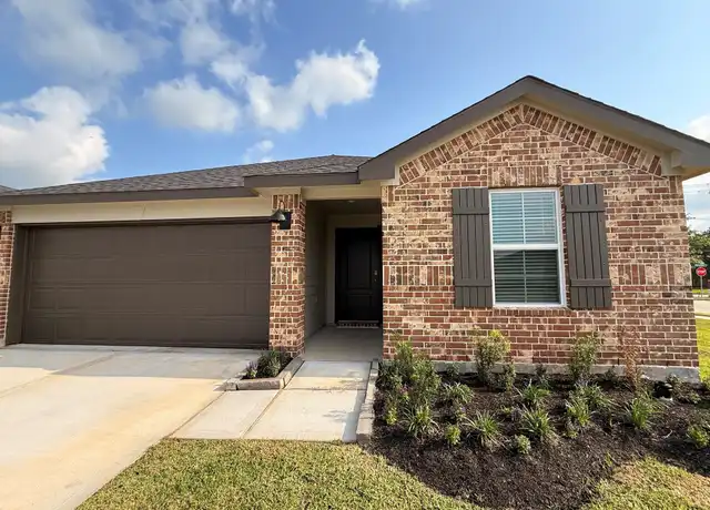Property at 326 Amy St, Angleton, TX, 77515, 4 beds, 2 baths, [object Object]