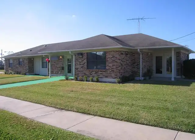 Property at 1207 Miracle Dr, Edna, TX, 77957, 1 bed, 1 bath, [object Object]