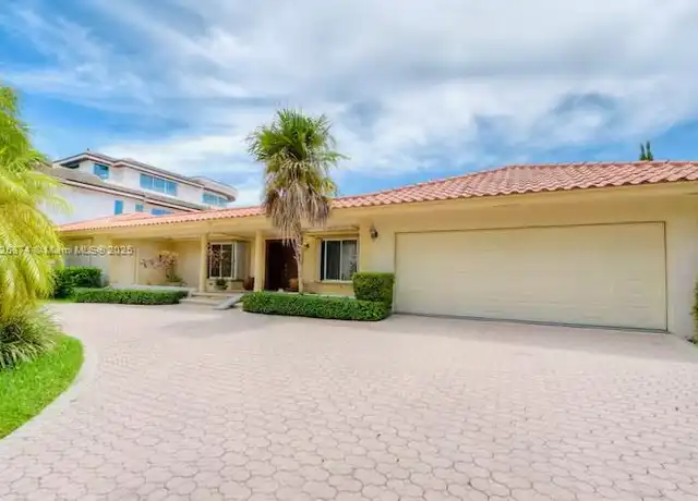 Property at 12 Isla Bahia Dr, Fort Lauderdale, FL, 33316, 5 beds, 5.5 baths, [object Object]