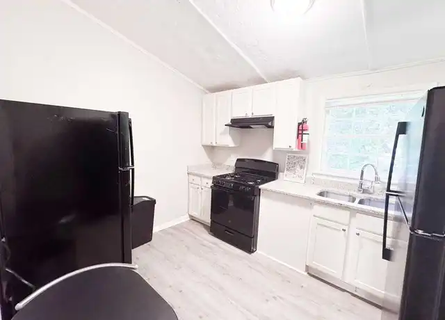 Property at 3784 Elkridge Dr, Decatur, GA, 30032, 1 bed, 1 bath, [object Object]