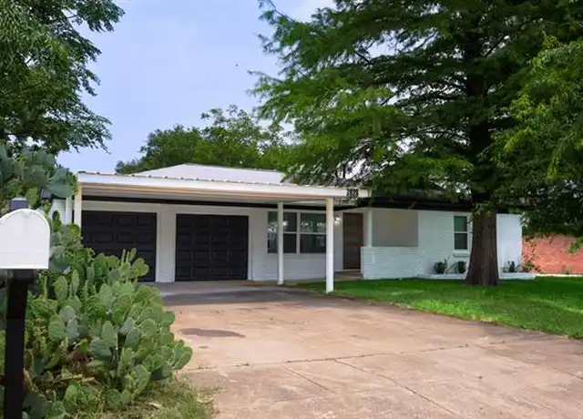 Property at 7828 Hood St, Fort Worth, TX, 76135, 3 beds, 2 baths, [object Object]