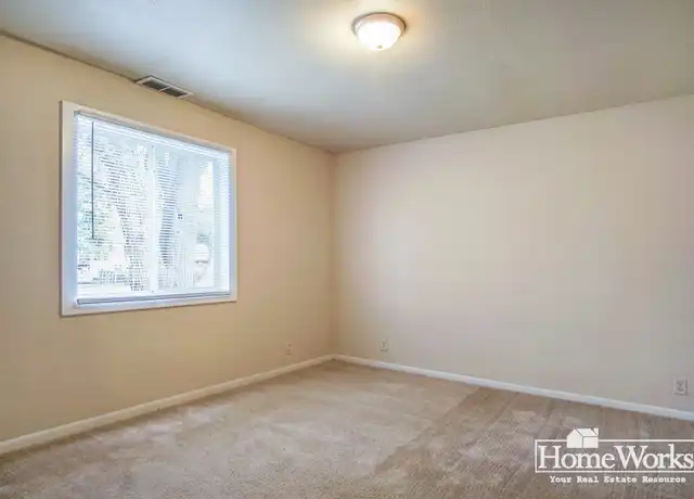 Property at 754 N Elmer St Unit D-1, South Bend, IN, 46628, 3 beds, 1 bath, [object Object]