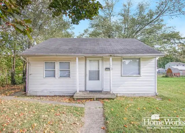 Property at 754 N Elmer St Unit D-1, South Bend, IN, 46628, 3 beds, 1 bath, [object Object]