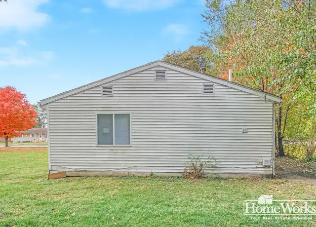 Property at 754 N Elmer St Unit D-1, South Bend, IN, 46628, 3 beds, 1 bath, [object Object]