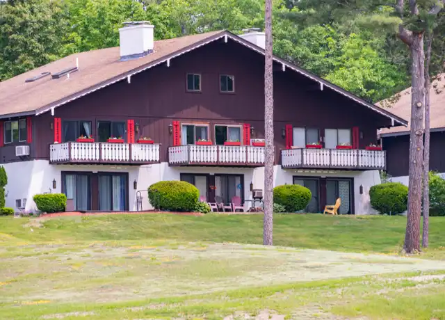 Property at 18 Bunker Ln, Glen, NH, 03838, 4 beds, 2 baths, [object Object]
