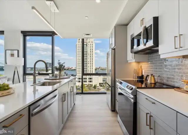 Property at 1 Dock St Unit 1710, Philadelphia, PA, 19106, 2 beds, 2 baths, [object Object]