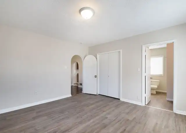 Property at 219 S Beiger St Unit A-1, Mishawaka, IN, 46544, 4 beds, 2 baths, [object Object]