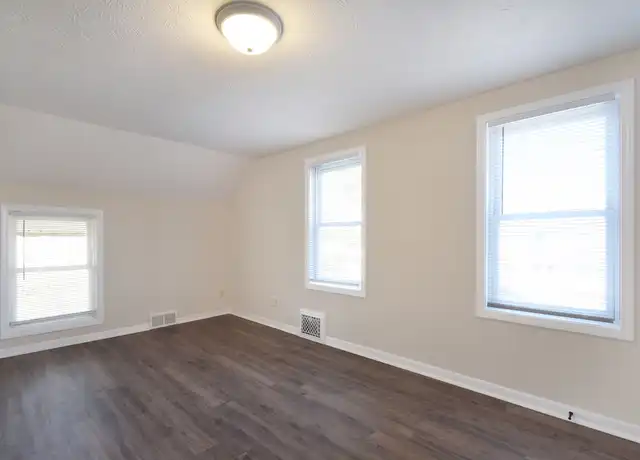 Property at 219 S Beiger St Unit A-1, Mishawaka, IN, 46544, 4 beds, 2 baths, [object Object]