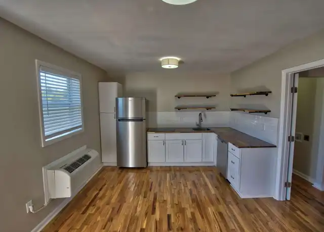 Property at Alabama Avenue Flats - 3905 Alabama Ave, Nashville, TN, 37209, 1 bed, 1 bath, [object Object]
