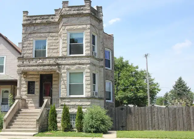 Property at 825 Beloit Ave #2, Forest Park, IL, 60130, 4 beds, 2 baths, [object Object]