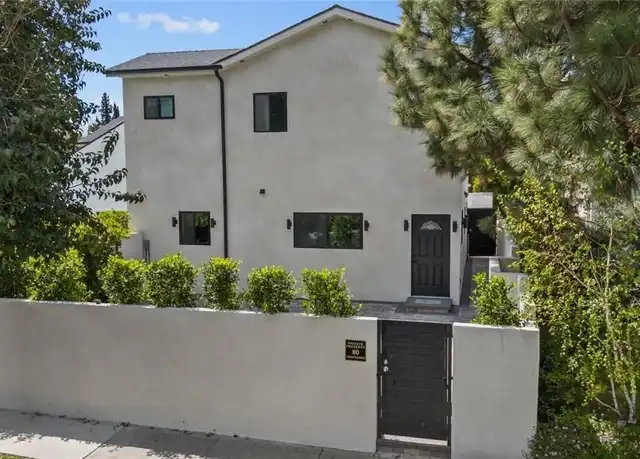 Property at 6245 McLaren Ave, Woodland Hills, CA, 91367, 2 beds, 2.5 baths, [object Object]