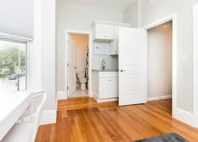 Property at 155 Trenton St Unit 3, East Boston, MA, 02128, 1 bed, 1 bath, [object Object]