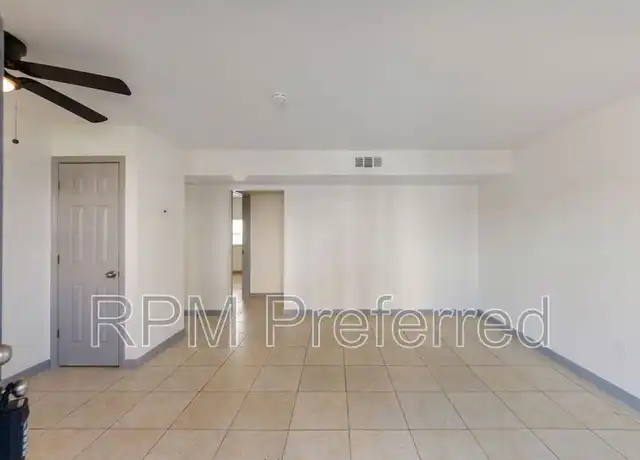 Property at 1800 N Wayside Dr Unit 17, Houston, TX, 77020, 2 beds, 1 bath, [object Object]