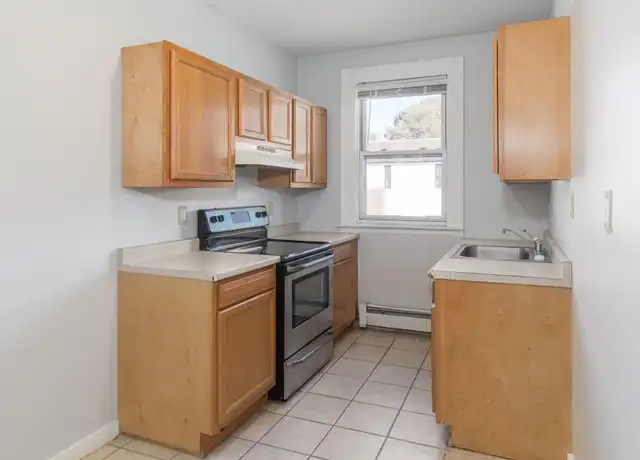 Property at 1375 Chapel St Unit 1375-12, New Haven, CT, 06511, 1 bed, 1 bath, [object Object]