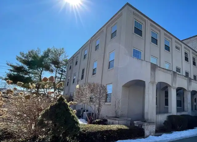 Property at 146 High St #303, Milford, CT, 06460, 1 bed, 1 bath, [object Object]