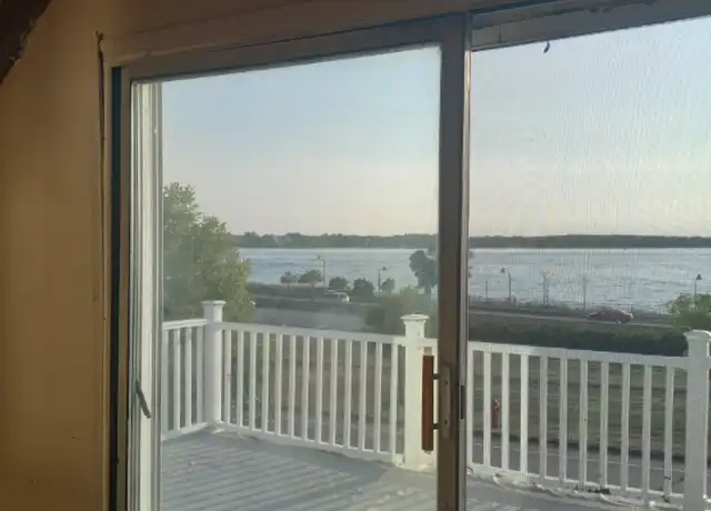 Property at 2371 Niagara St Unit upper, Buffalo, NY, 14207, 2 beds, 1 bath, [object Object]
