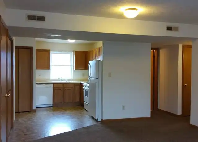 Property at 251 Woodridge Ct Apt A, Goshen, IN, 46528, 3 beds, 1 bath, [object Object]