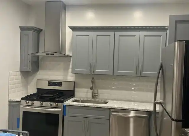 Property at 33-03 Broadway, Queens, NY, 11106, 3 beds, 1 bath, [object Object]