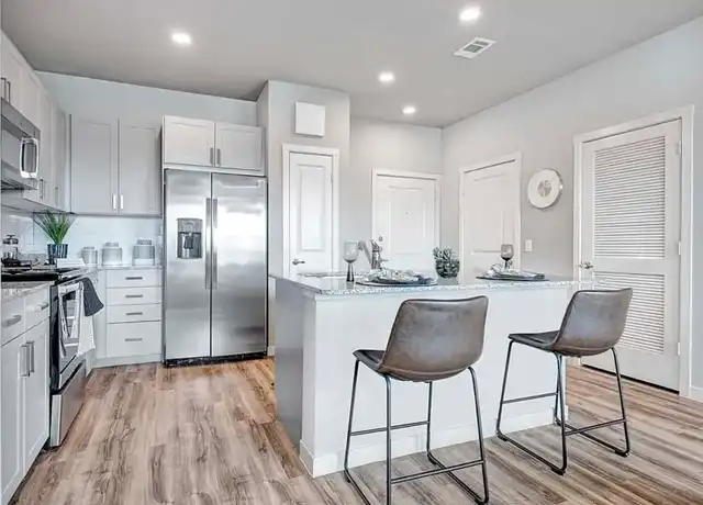 Property at Linden at The Rim - 15022 Vance Jackson Rd, San Antonio, TX, 78249, 1 bed, 1 bath, [object Object]