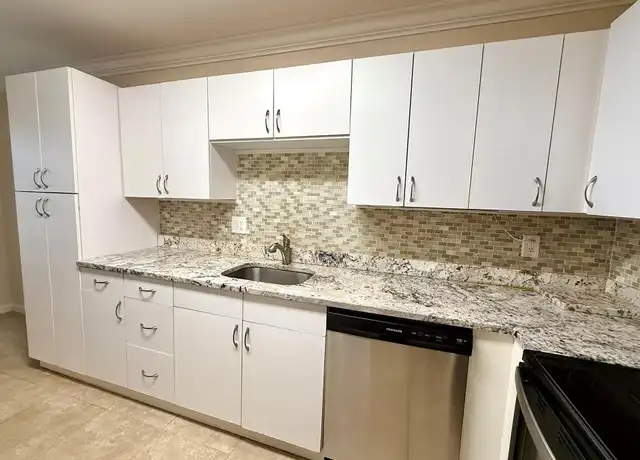Property at 20920 Sedgewick Dr, Boca Raton, FL, 33433, 2 beds, 2 baths, [object Object]