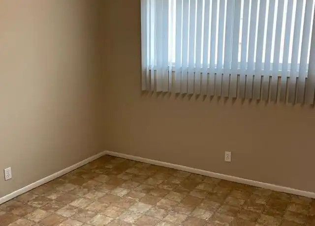 Property at 2306 Village Ct Unit 2802, Omaha, NE, 68144, 0 beds, 1 bath, [object Object]