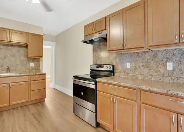 Property at 42 Kensington Ave Unit 2L, Springfield, MA, 01108, 2 beds, 1 bath, [object Object]