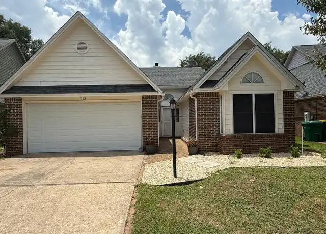 Property at 713 Putter Dr, Niceville, FL, 32578, 3 beds, 2 baths, [object Object]