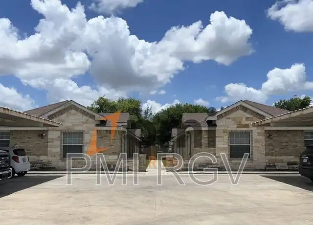 Property at 300 W Albatross Ave, Pharr, TX, 78577, 2 beds, 2 baths, [object Object]