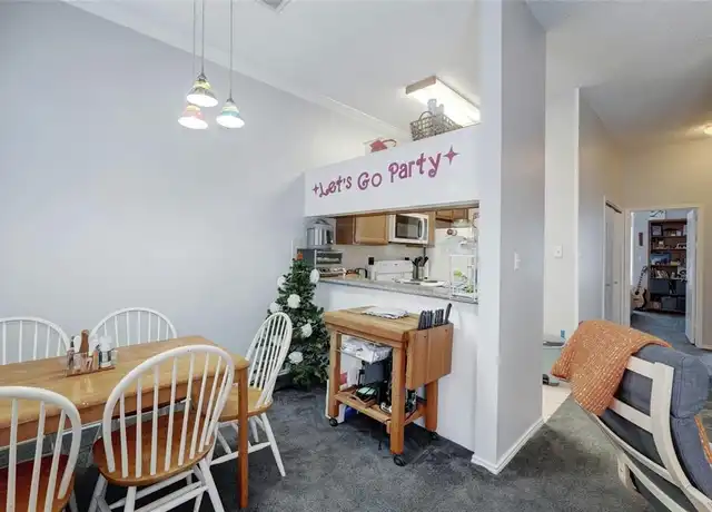 Property at 2802 Nueces St #202, Austin, TX, 78705, 2 beds, 1 bath, [object Object]