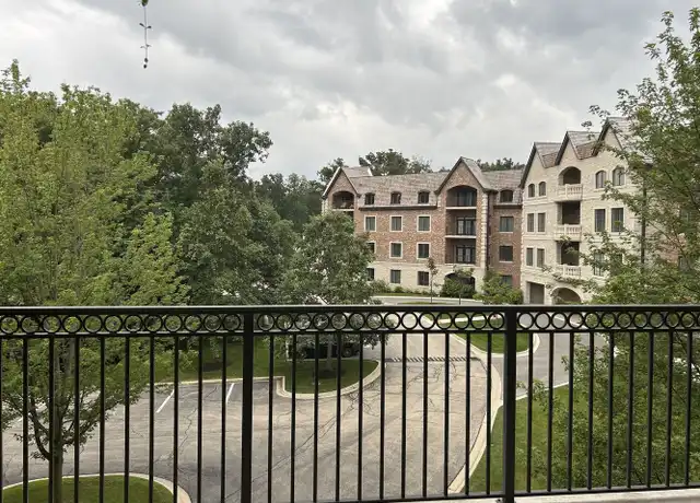 Property at 1800 Amberley Ct #301, Lake Forest, IL, 60045, 2 beds, 2 baths, [object Object]