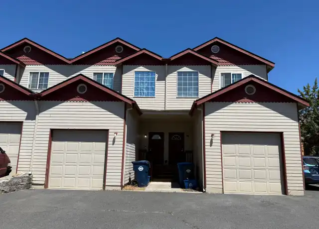 Property at 2332 NE Ocker Dr Unit 3, Bend, OR, 97701, 2 beds, 2.5 baths, [object Object]