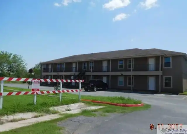 Property at 2100 Old Port Isabel Rd, Brownsville, TX, 78521, 3 beds, 1 bath, [object Object]