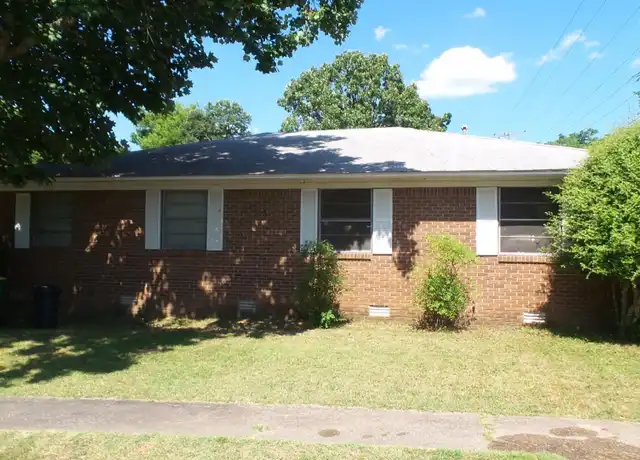 Property at 104 Valley View Dr, North Little Rock, AR, 72118, 2 beds, 1 bath, [object Object]