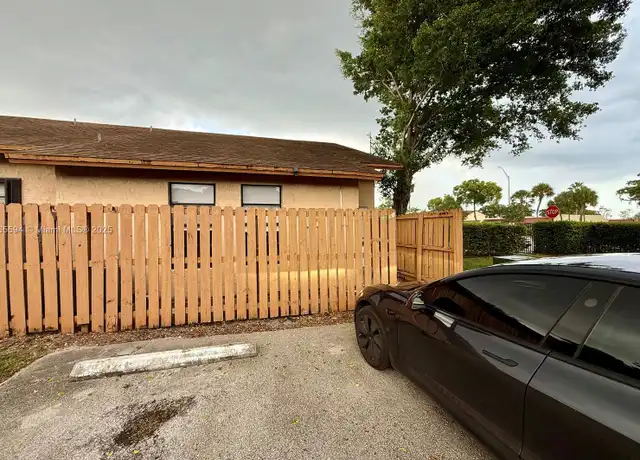 Property at 6703 NW 192nd Ter #6703, Hialeah, FL, 33015, 3 beds, 2 baths, [object Object]