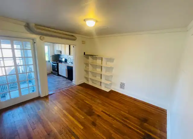 Property at 38 Willett St Unit 3, Albany, NY, 12210, 3 beds, 2 baths, [object Object]