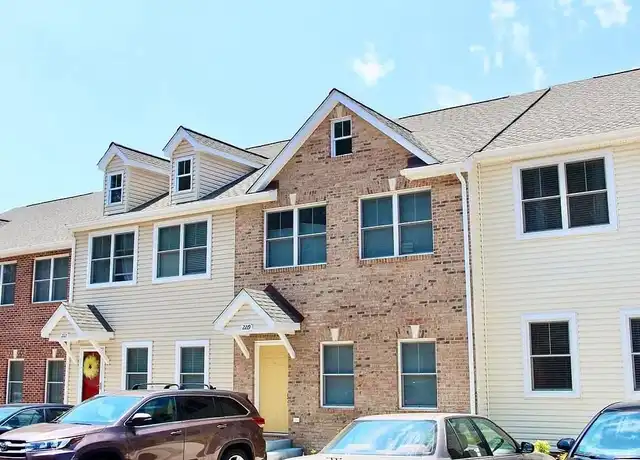Property at 2219 Deyerle Ave, Harrisonburg, VA, 22801, 3 beds, 3.5 baths, [object Object]