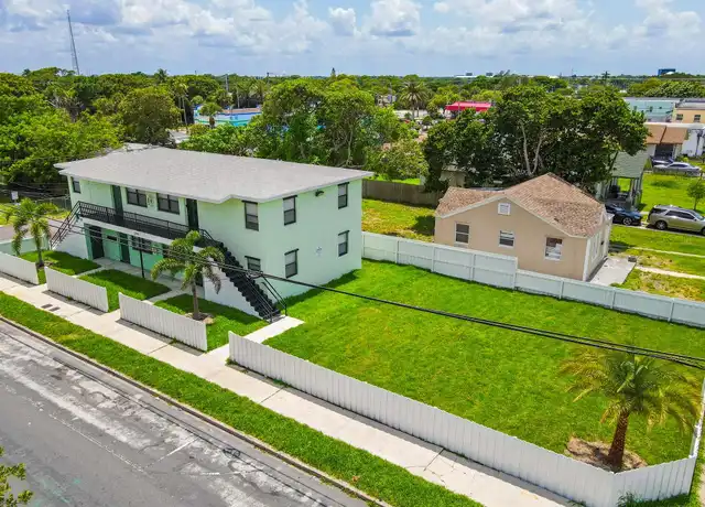 Property at 1319 Douglass Ave #102, West Palm Beach, FL, 33401, 2 beds, 4 baths, [object Object]