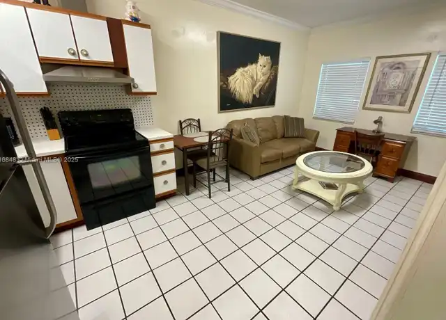 Property at 2951 SW 46th Ct Unit Eff, Fort Lauderdale, FL, 33312, 1 bed, 1 bath, [object Object]