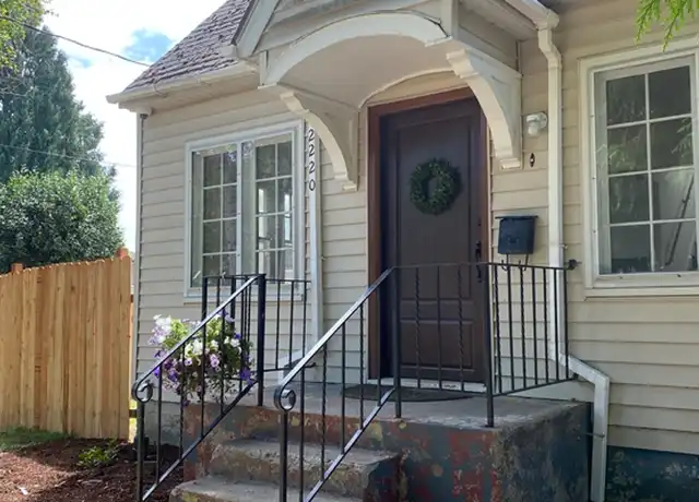 Property at 2220 Trade St SE, Salem, OR, 97301, 5 beds, 2 baths, [object Object]