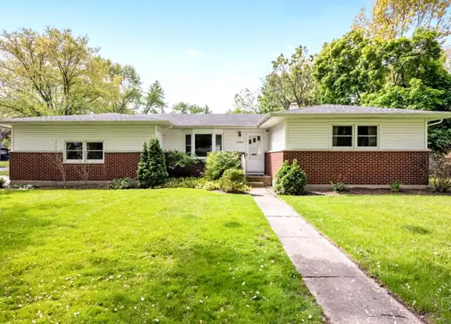 Property at 1501 Evergreen St, St Charles, IL, 60174, 3 beds, 1.5 baths, [object Object]