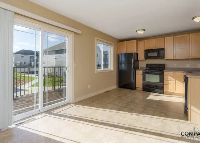 Property at 1037 W Macarthur Ave Unit 1037, Eau Claire, WI, 54701, 2 beds, 1.5 baths, [object Object]