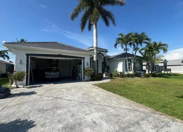 Property at 2821 Gleason Pkwy, Cape Coral, FL, 33914, 3 beds, 2 baths, [object Object]
