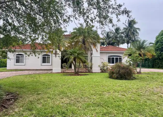 Property at 8220 SW 187th St, Cutler Bay, FL, 33157, 4 beds, 2.5 baths, [object Object]
