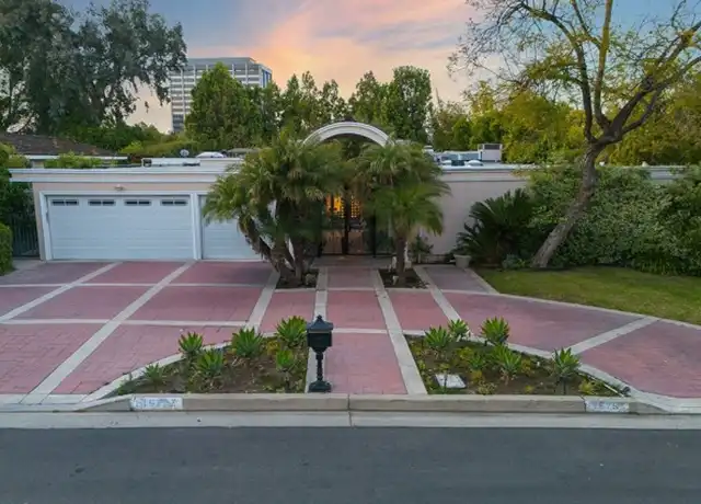 Property at 15737 Sutton St, Encino, CA, 91436, 6 beds, 6 baths, [object Object]