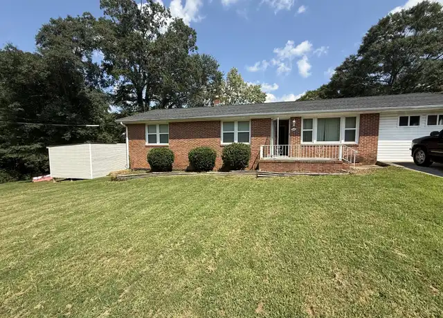 Property at 114 Knox St, Greenville, SC, 29605, 3 beds, 2 baths, [object Object]